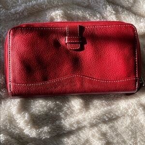 Tignanello Vibrant Red Women leather, Wallet. Multiple holders. Zip around. EUC